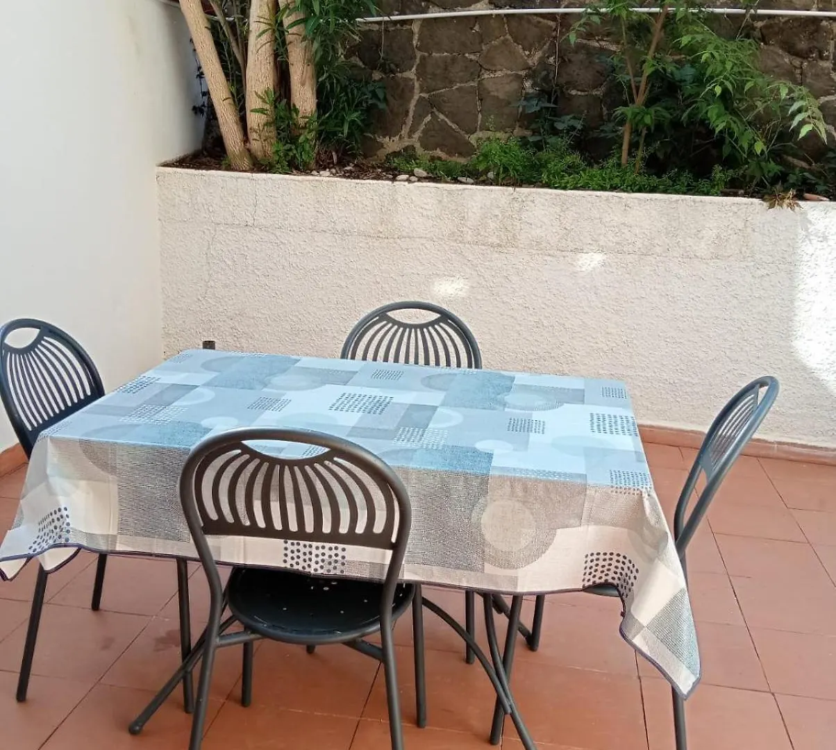 Appartamento Vista Mare Taormina - Relax E Posizione Top